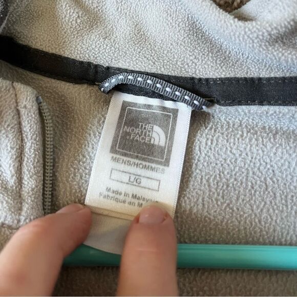 The North Face Men's Large Quarter-zip Fleece - Picture 2 of 7